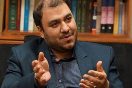 خجسته‌پور: نمی‌توان تورم بالا و فشارهای اقتصادی را نادیده گرفت