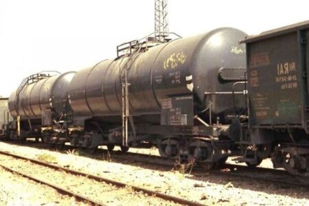 خروج قطار باری از ریل در ورودی پیشوا