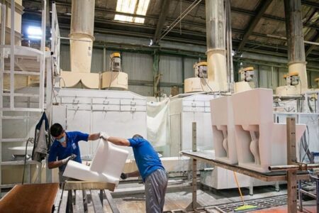 دو نماد زیانساز صنعت کاشی 