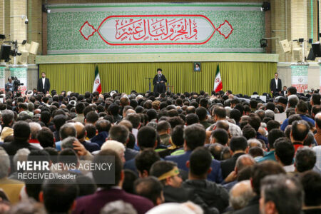 دیدار ۱۲ بهمن؛ آرامش و امید در میانه تهدیدها