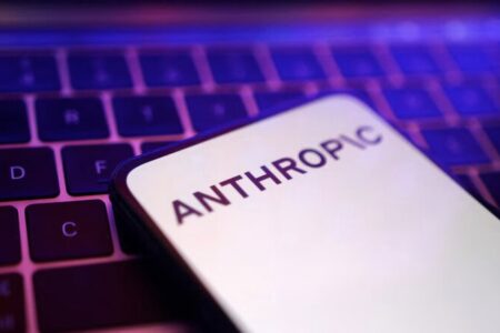 دیپ سیک متهم به سرقت از هوش مصنوعی آنتروپیک شد