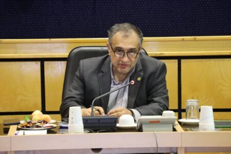 رئیس دانشگاه شریف: دشمن می‌خواهد دانشگاه مجازی باشد