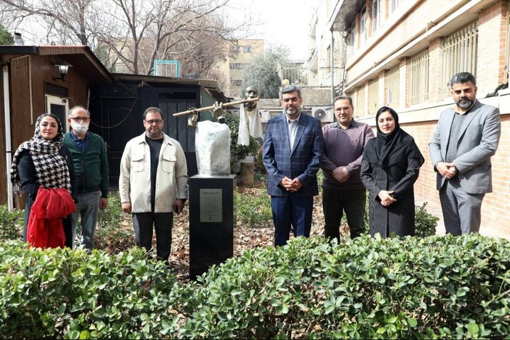 رونمایی از ۲ تندیس هنری در محوطه بنیاد رودکی