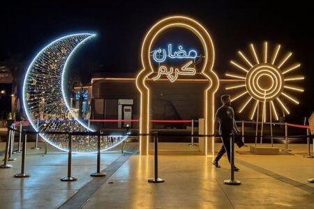 شب گشوده‌شدن درهای آسمان؛ آداب ورود به ماه مهمانی خدا