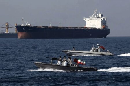 شوک به بازار نفت/ تمرکز جهانی روی تنگه هرمز و ایران