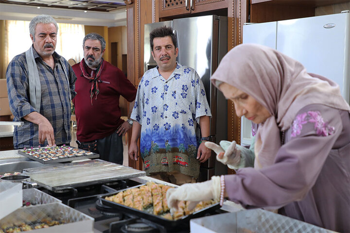 عباس جمشیدی‌فر از «اسباب زحمت» گفت؛ به پیشنهاد آقاخانی «نه» نمی‌گویم