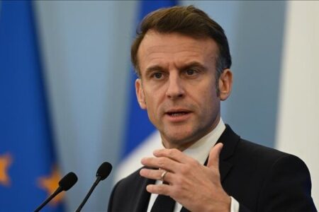 فرانسه: باید با سلطه دلار مقابله کنیم؛ آمریکا با اروپا دشمنی دارد