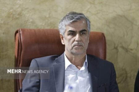 فرماندار آبادان: آتش‌سوزی در شهرک صنعتی آبادان تحت کنترل است