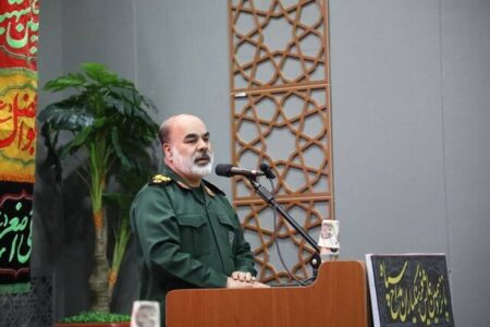 فرمانده نیروی زمینی سپاه: با روحیه و اراده قوی در میدان هستیم