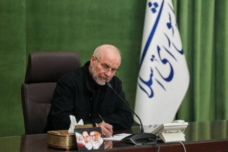 قالیباف در پیامی درگذشت خواهر محسن و امیدوار رضایی را تسلیت گفت