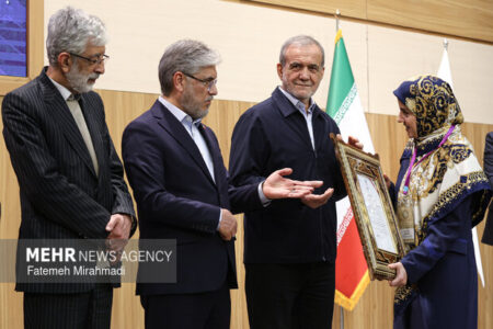 معرفی برترین ایران‌شناسان دنیا؛ تقدیر از ۳۶ شخص و نهاد علوم انسانی