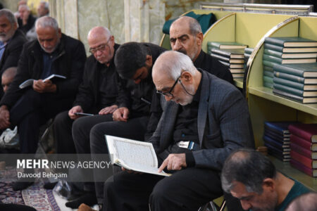 نهمین سحر با مناجات خوانی در حرم امام رضا(ع)