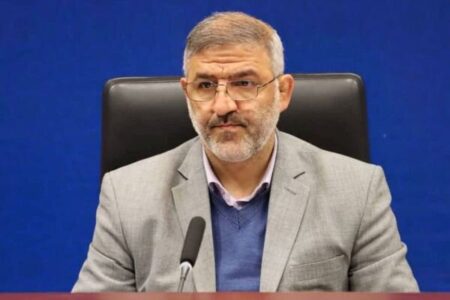 نوبخت: ۳۰ تن میوه و خرما در ساری توزیع شد