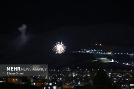 نورافشانی در تپه نورالشهدا شهرکرد
