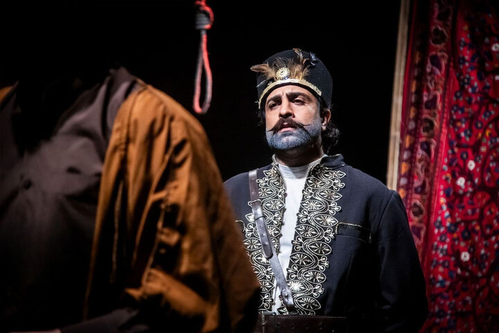 نگاهی کمیک به میرزارضا کرمانی؛ پسر شاه قاجار مدعی خانه هنرمندان شد!