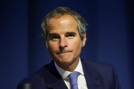 وزیر خارجه عمان با گروسی دیدار کرد