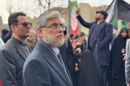 وزیر علوم: مردم از آرمان‌های خود جدا نشده‌اند