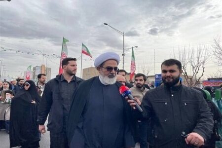 پورخاقان: حضور مردم در 22 بهمن پاسخ به یاوه‌گویی‌های دشمنان است