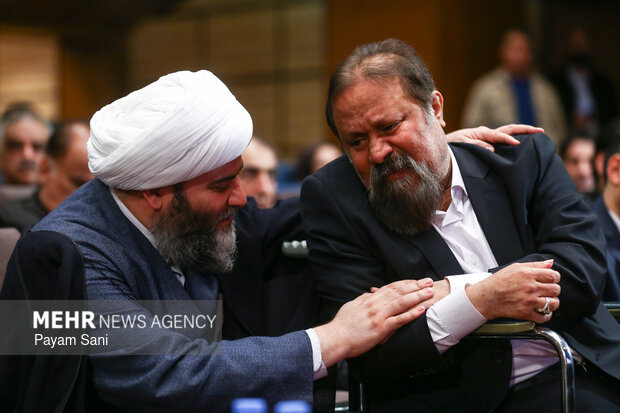 کوروش زارعی تجلیل شد؛ هنرمندی که در خارج بیشتر از ایران طرفدار دارد