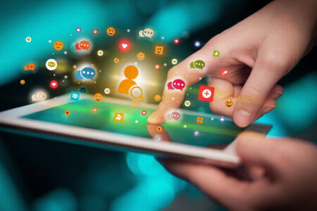 گدایی تأیید در اینستاگرام و ایکس، عزت را می‌کشد/«عزت دیجیتال» چیست؟