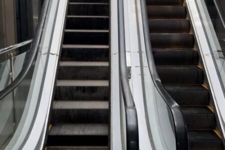 ۱۵ نکته کلیدی قبل از خرید اینترنتی پله برقی که هر کارفرما باید بداند