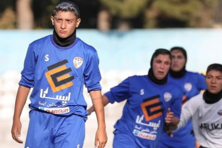 بازگشت جنجالی به اردو/ محدثه زلفی از پناهندگی منصرف شد