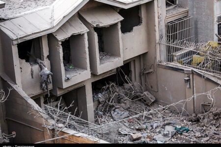 تشکیل پرونده قضایی برای افرادی که از محل اصابت موشک عکس می‌گیرند