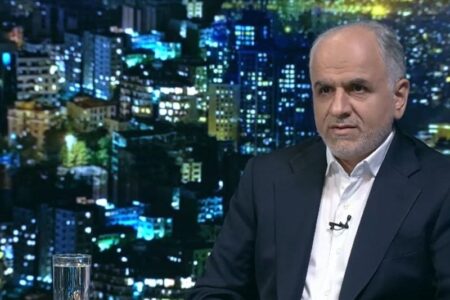 ثبات در بازار نتیجه تدبیر دولت و همراهی مردم است