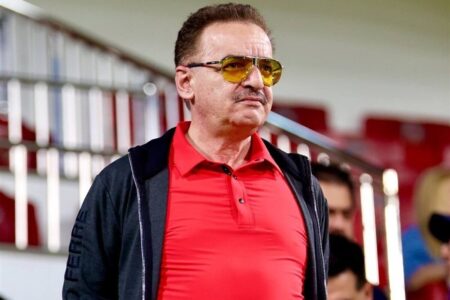 درخواست مالک تراکتور از رئیس فیفا / زنوزی به رئال و بارسا نامه نوشت