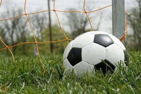 شوک بزرگ به جامعه ورزش / پدیده جوان فوتبال درگذشت