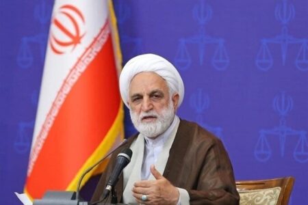 مصادره اموال ایرانیان همکار با دشمن در داخل و خارج کشور