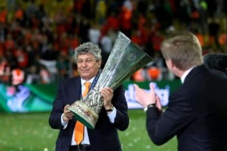 شوک به جهان فوتبال/ سرمربی افسانه‌ای به کما رفت