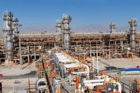 فوری/ حمله هوایی دشمن به یک پتروشیمی دیگر کشور