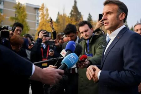 ماکرون: ۲ شهروند فرانسوی از ایران آزاد شدند