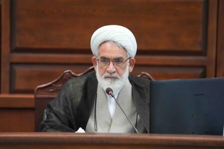 منتظری: شرایط ویژه کشور در ایام کنونی نباید منجر به تأخیر در امور شود