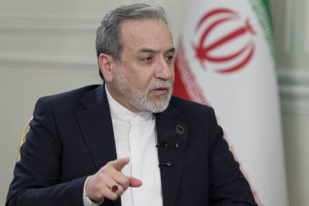 گفت‌وگوی تلفنی عراقچی با وزیران خارجه قبرس و آذربایجان