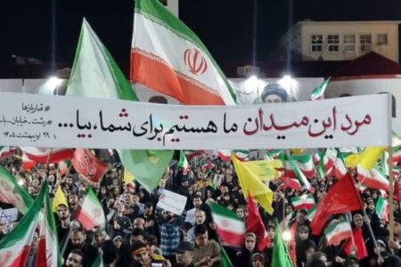 اقتداری ستودنی در تجمع شبانه مردم ولایی گرمسار