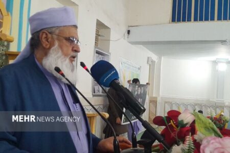 امام جمعه اهل سنت خاش: شهدای خدمت مصداق بارز وحدت و همدلی بودند