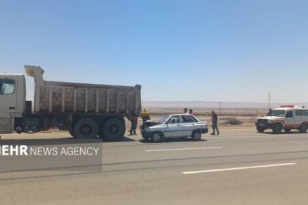 برخورد پراید و کامیون راهداری محور آرادان- سرخه؛ ۴ نفر مصدوم شدند