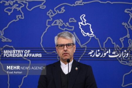 بقایی: خشک مغزی منشأ خود فریبی است