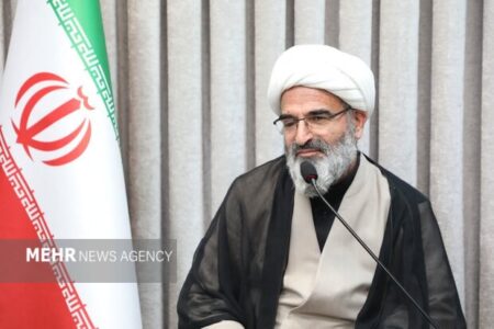 دشمن با «جنگ اقتصادی» به دنبال القای ناکارآمدی؛ دولت تدبیر کند