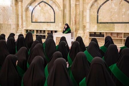 دوره تربیت خادمان نوجوان در حرم حضرت عباس(ع)