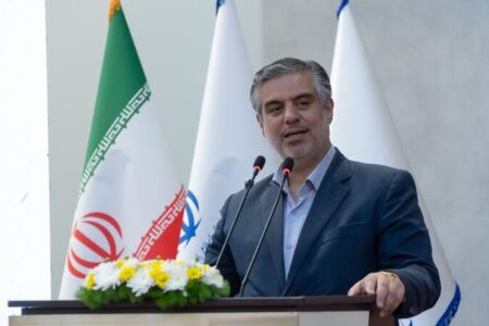 زندیه وکیلی: تأمین ۵۰۰ میلیارد ریال برای تکمیل طرح‌های منطقه‌گردو اراک