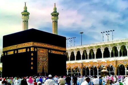 «سعی صفا و مروه» در حج، نماد تلاش مستمر انسان در میان بیم و امید است