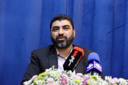 شرط پیروزی ایران ایستادگی و تبعیت از رهبر است