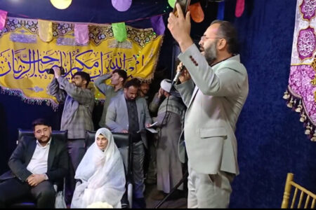 عقد متفاوت زوج سلماسی در تجمع شبانه