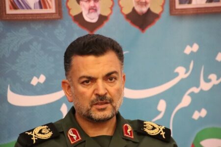 فرمانده سپاه سمنان: ترویج اندیشه ناب اسلامی مرهون مجاهدت معلمان است