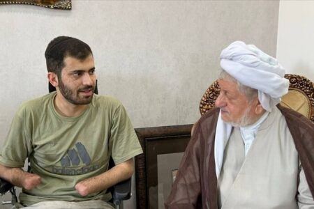 ماموستا قادری: پایداری جانبازان درس استقامت برای جامعه است