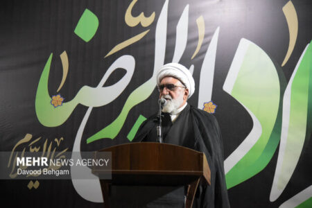 مروی: گران فروشان و محتکران همدست دشمن هستند