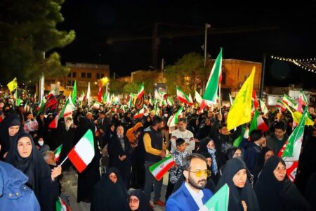 هشتاد و یکمین شب حضور ساوجی‌ها در حمایت از رهبر معظم انقلاب